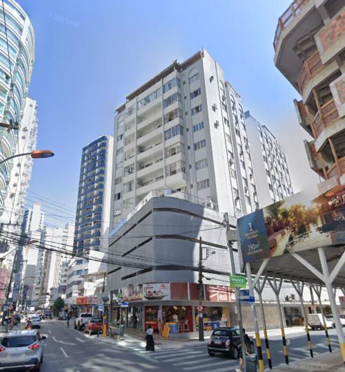 Apartamento Central Proximo Da Praia E Atlantico Shopping Balneario Camboriu Exterior photo