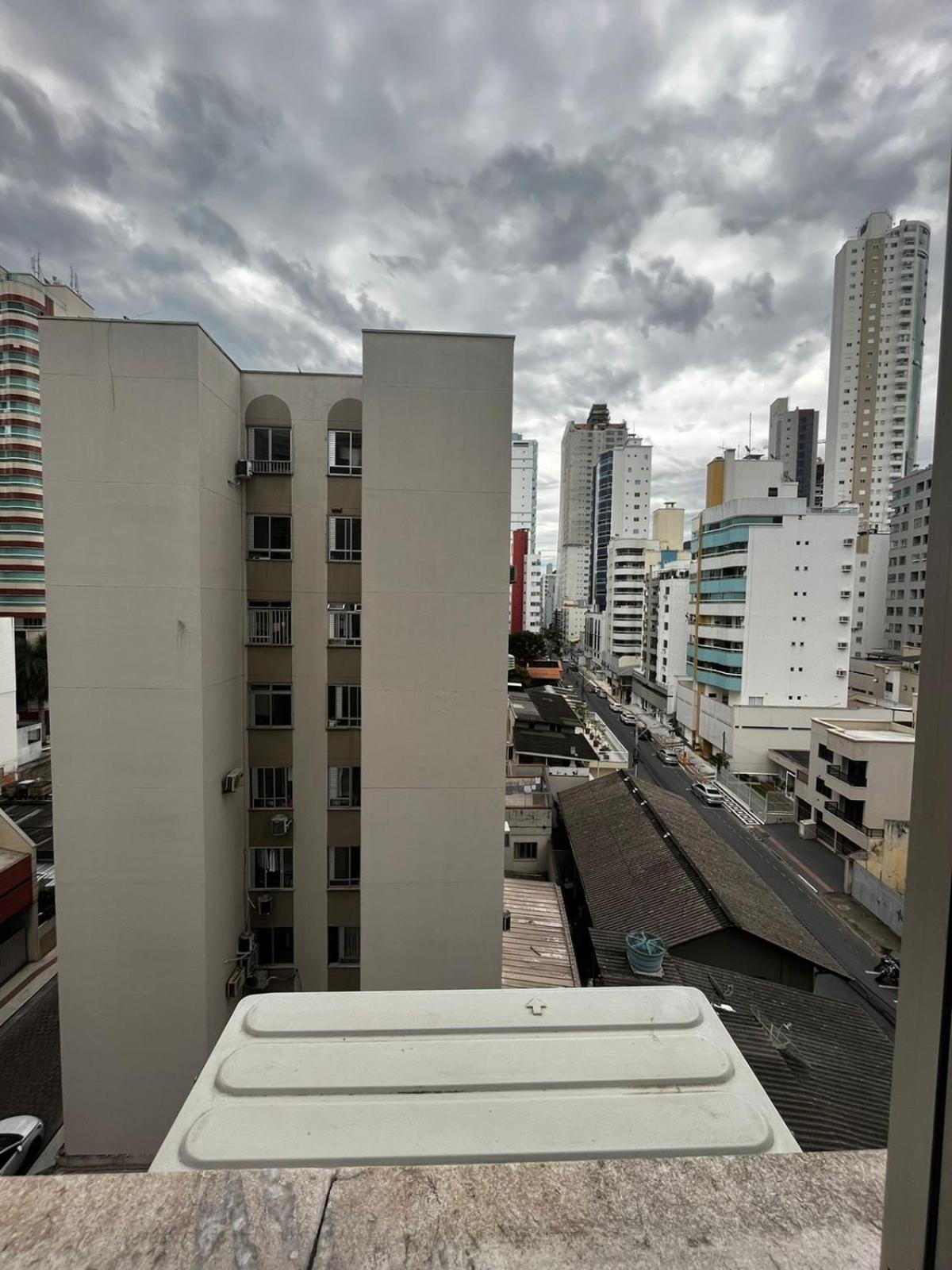 Apartamento Central Proximo Da Praia E Atlantico Shopping Balneario Camboriu Exterior photo
